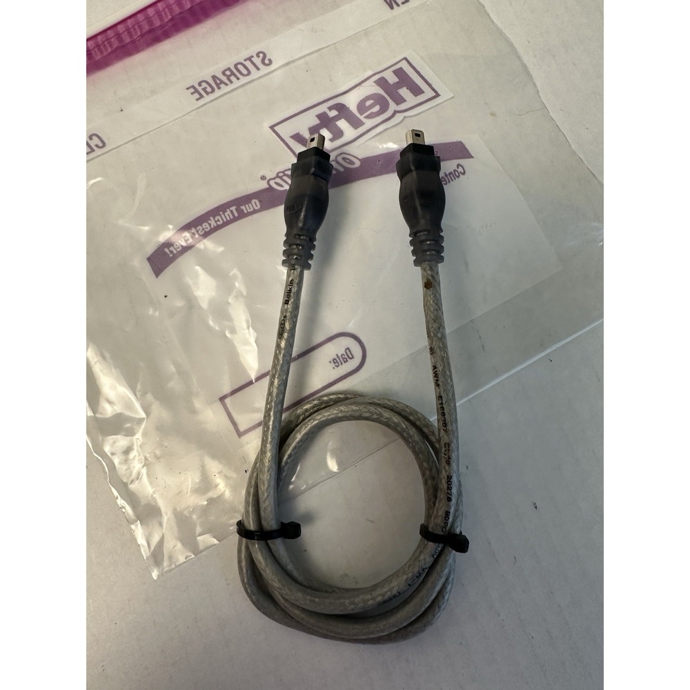 Belkin FireWire 400 Cable 4-Pin to 4-Pin IEEE 1394 i.LINK DV Silver Shielded⁠